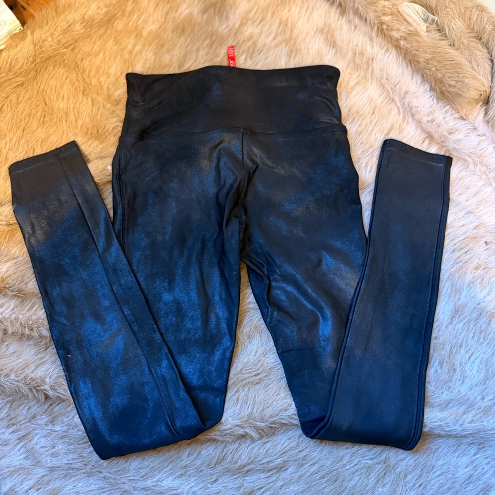 Spanx Faux Leather Leggings - Picture 3 of 3